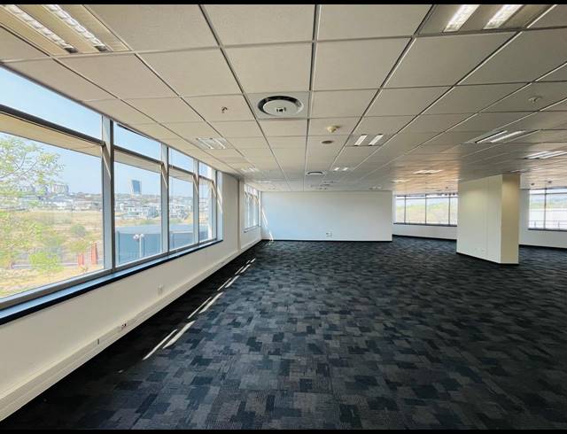 1,200M² OFFICE TO LET IN WATERFALL